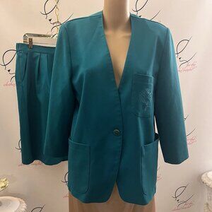 The Petite Idea. Size 12 Petite. USA. Green Skirt Suit. Embroidered. AL